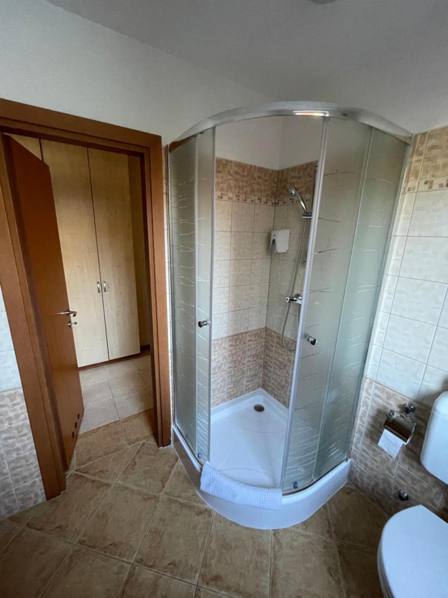 Garda Wellness Apartmanhaz Hévíz Zimmer foto